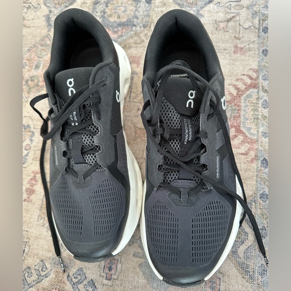 On Cloudrunner 2 Sneakers - Picture 4 of 7